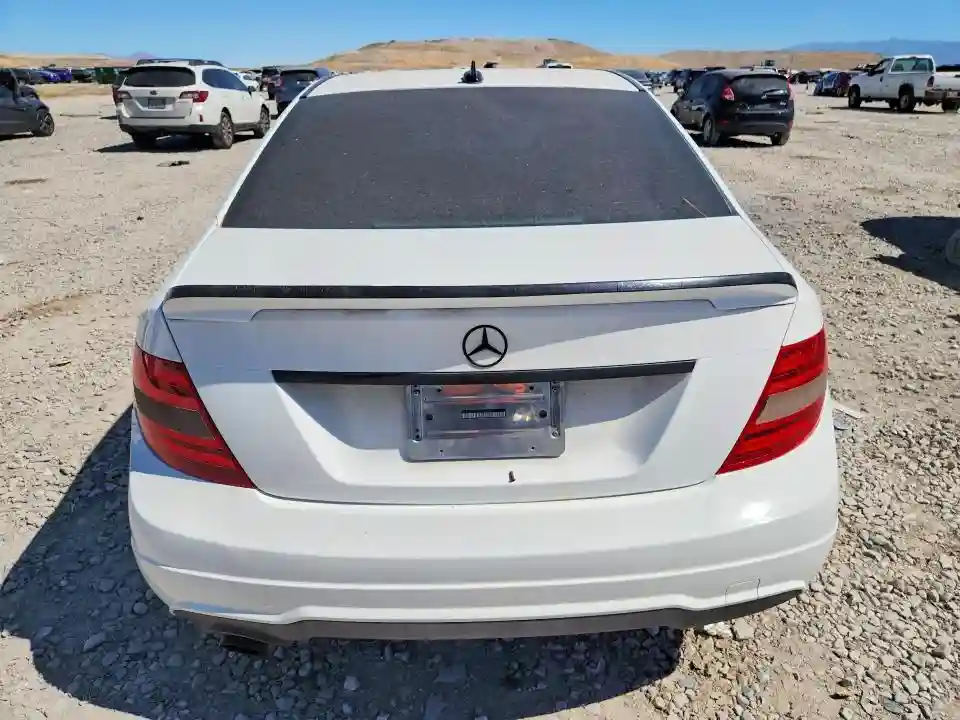 WDDGF4HB1DA835945 2013 MERCEDES-BENZ C-CLASS-5