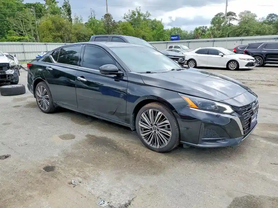 1N4BL4EW4PN351629 2023 NISSAN ALTIMA-3