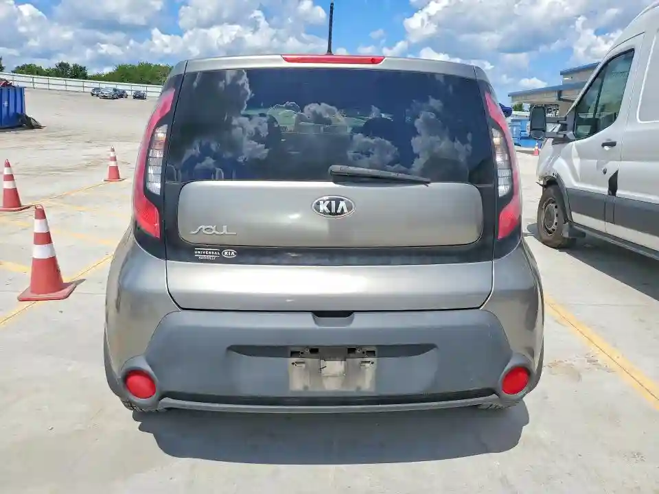 KNDJN2A22F7212447 2015 KIA SOUL BASE-5