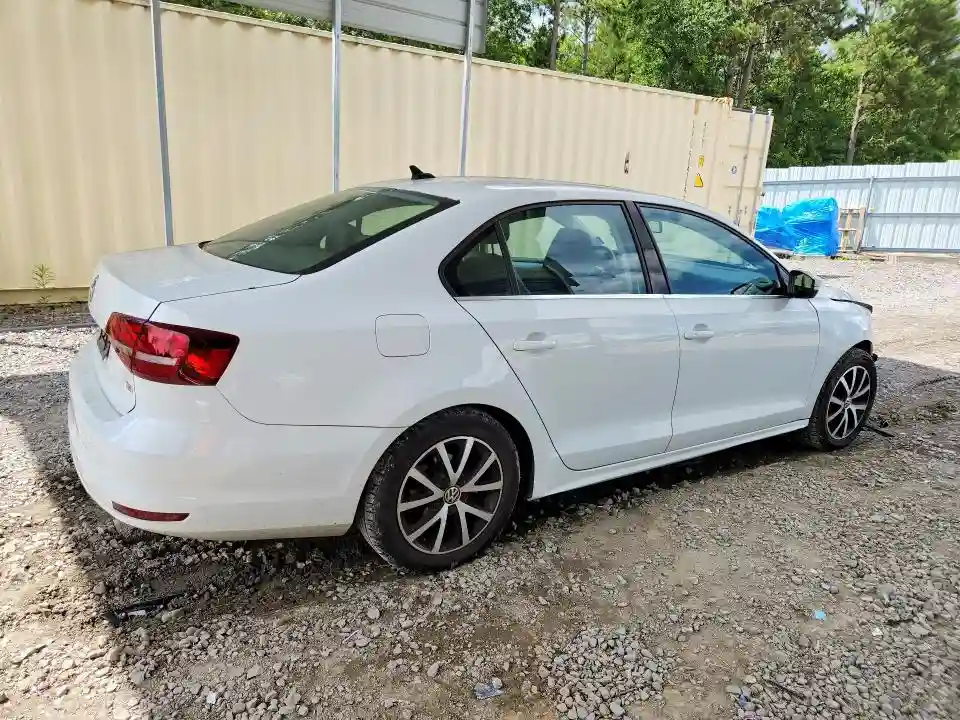 3VWDB7AJ0HM270525 2017 VOLKSWAGEN JETTA SE-2