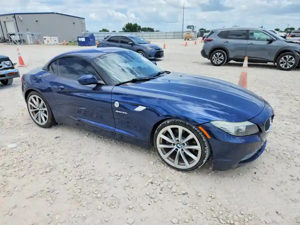 WBALM7C50BE383930 2011 BMW Z4-3