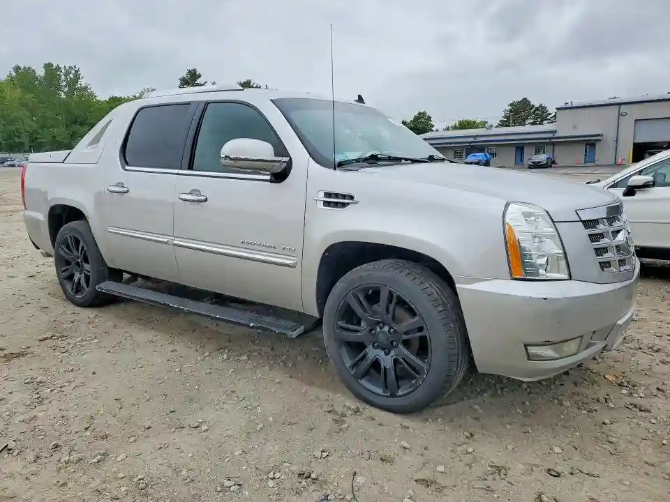 3GYVKMEF2AG273615 2010 CADILLAC ESCALADE-3