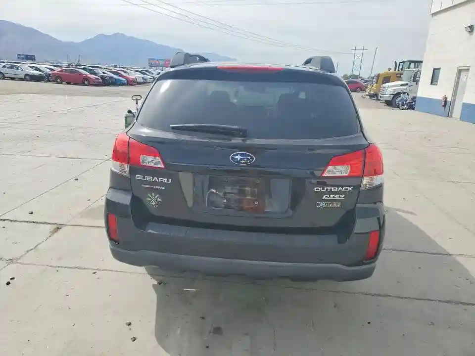 4S4BRBGC9B3366417 2011 SUBARU OUTBACK-5