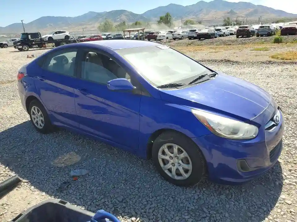 KMHCT4AE1EU685627 2014 HYUNDAI ACCENT-3