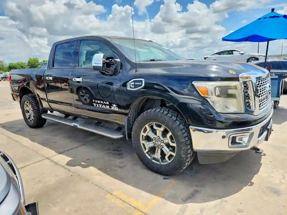 1N6BA1F46HN572465 2017 NISSAN TITAN-3