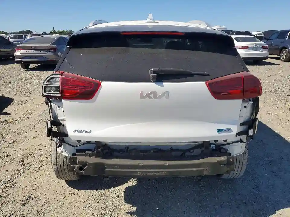 KNDCE3LG6N5147622 2022 KIA NIRO-5