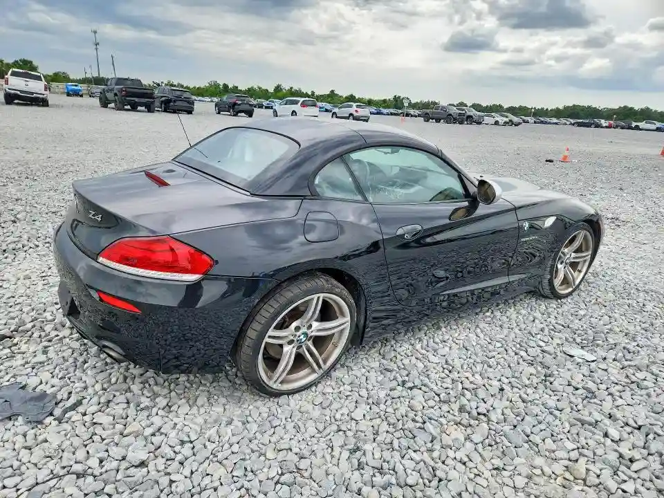 WBALM1C53DE633872 2013 BMW Z4-2