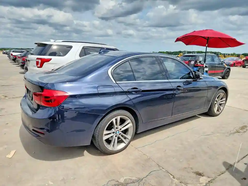 WBA8D9G38HNU66038 2017 BMW 3 SERIES-2