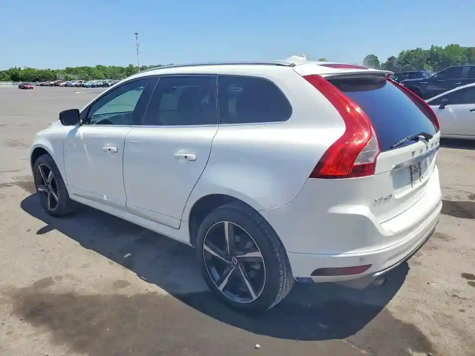 YV4902RS4F2726901 2015 VOLVO XC60-1