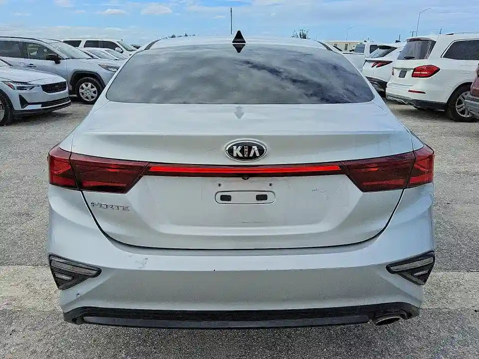 3KPF24AD4KE083892 2019 KIA FORTE-5