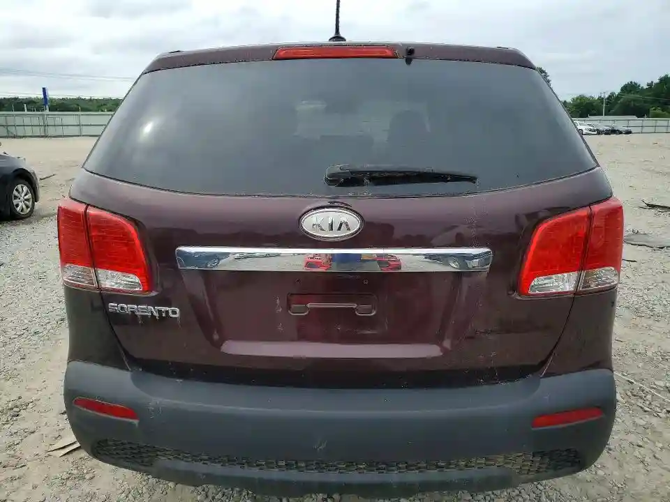 5XYKT3A17BG005461 2011 KIA SORENTO-5