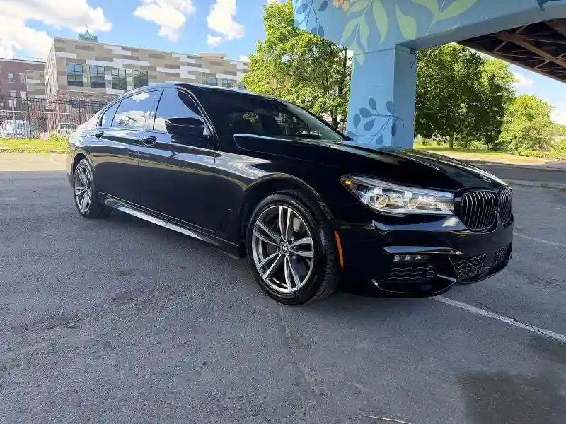 WBA7F2C56K8240643 2019 BMW 7 SERIES-0