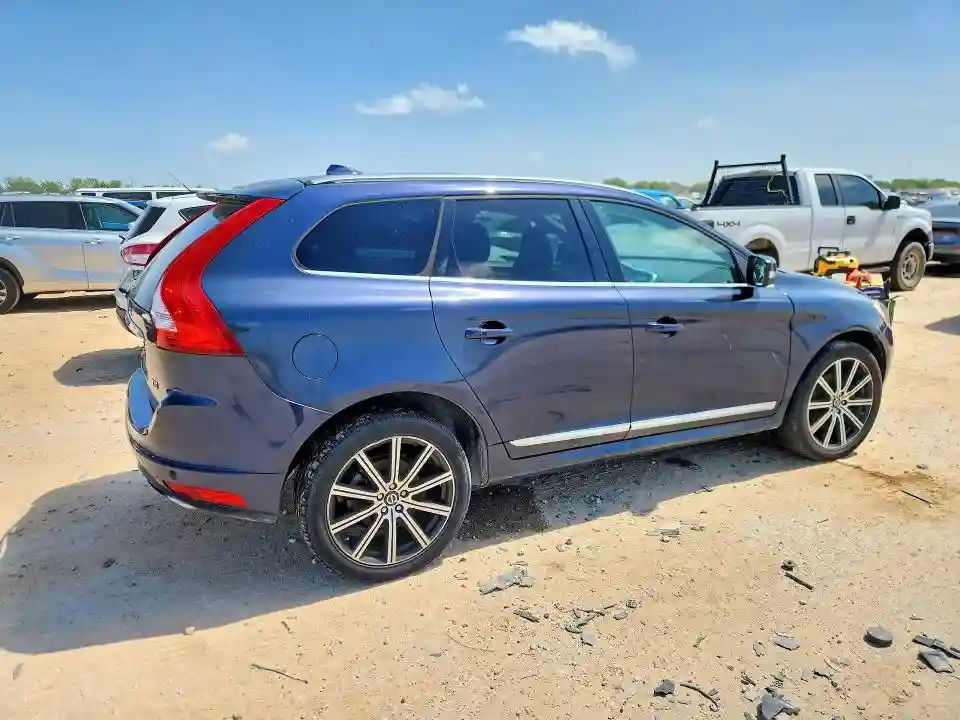 YV440MDK6F2685751 2015 VOLVO XC60-2