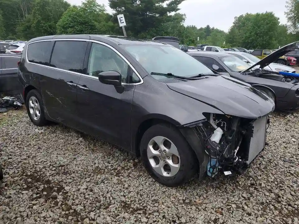 2C4RC1H71JR145156 2018 CHRYSLER PACIFICA-3