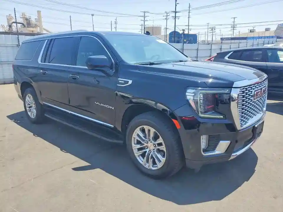 1GKS1GKD3MR366412 2021 GMC YUKON-3