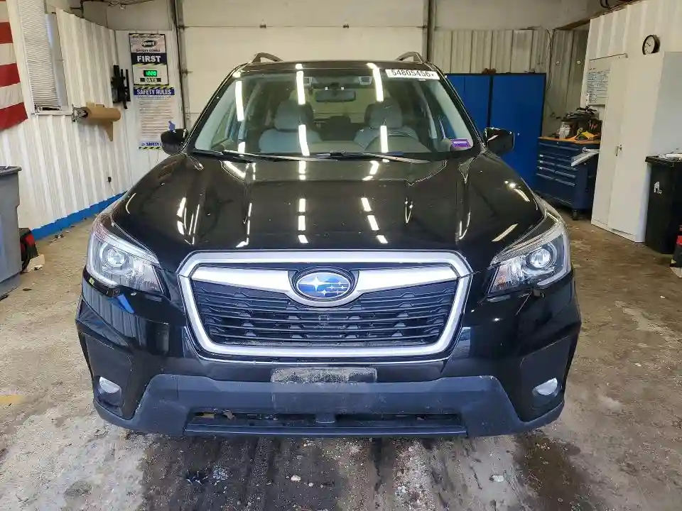 JF2SKAEC8KH459939 2019 SUBARU FORESTER-4