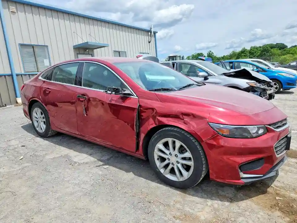 1G1ZE5ST8HF166104 2017 CHEVROLET MALIBU-3