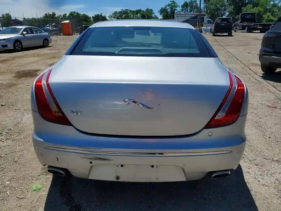 SAJWA1CB9CLV23502 2012 JAGUAR XJ-5