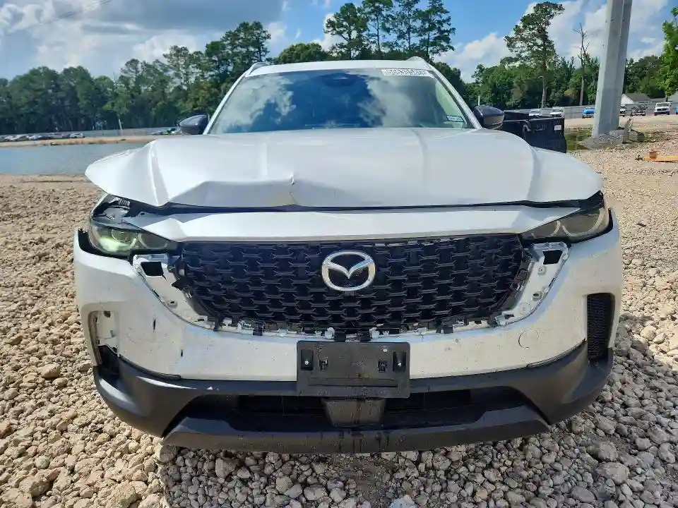 7MMVAAEW3SN137073 2025 MAZDA CX-50-4