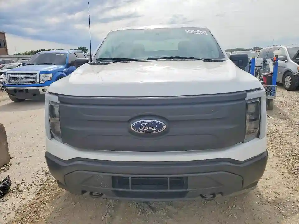 1FTVW1EL7PWG32241 2023 FORD F150 LIGHT-4