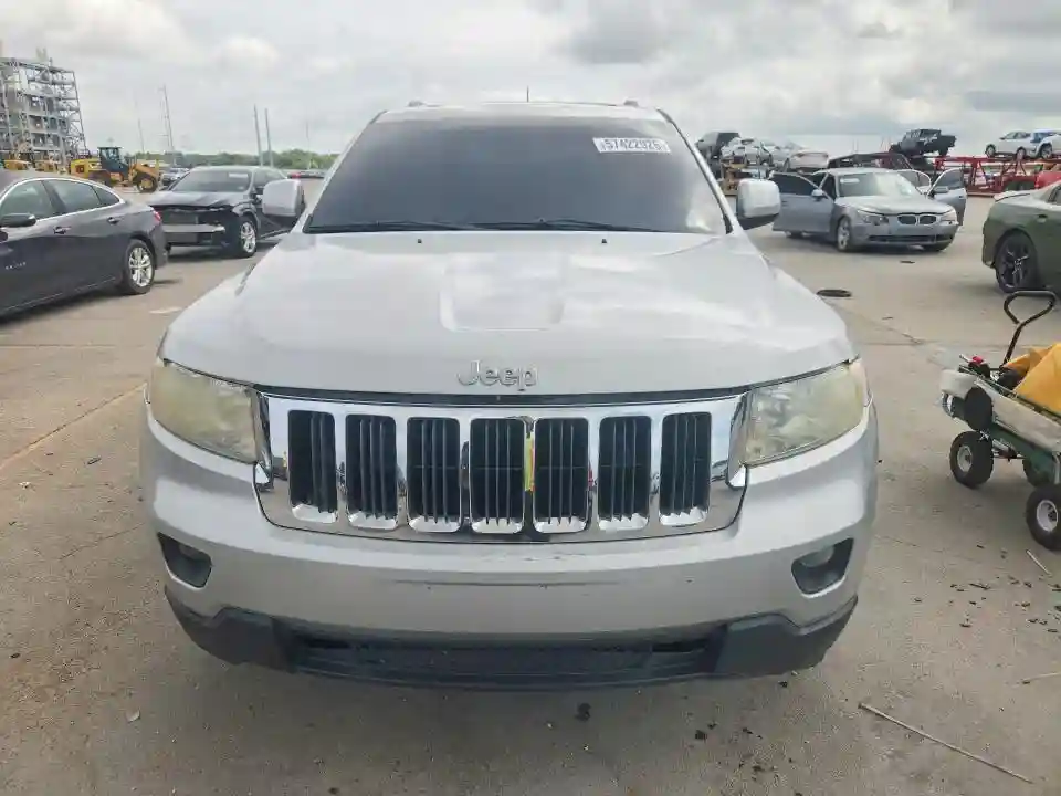 1J4RR4GT6BC646417 2011 JEEP GRAND CHEROKEE-4