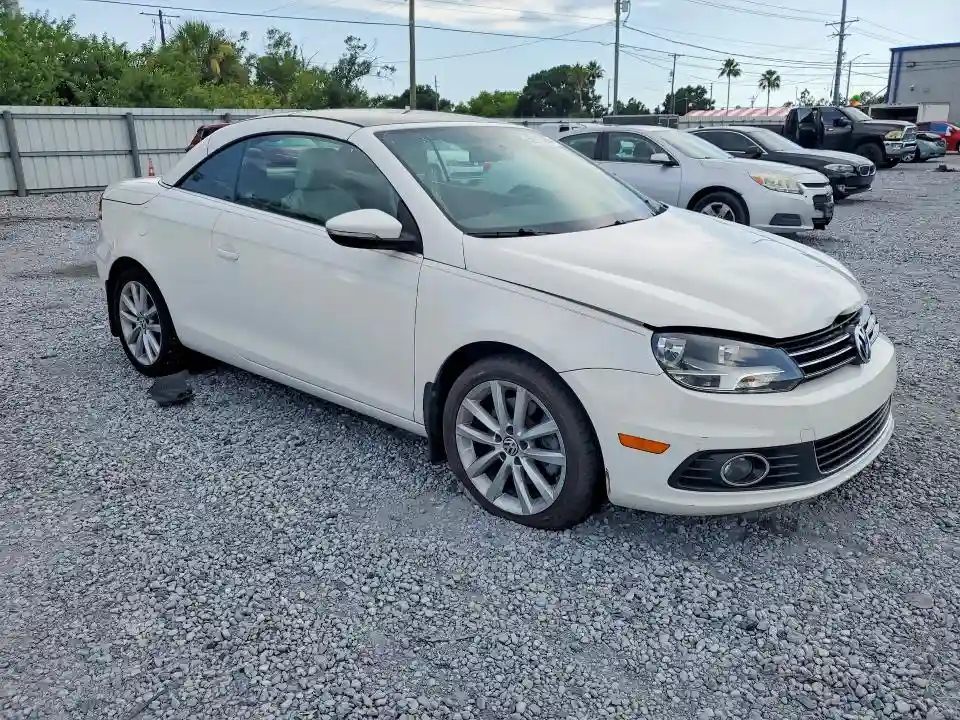 WVWBW8AH3DV007611 2013 VOLKSWAGEN EOS-3