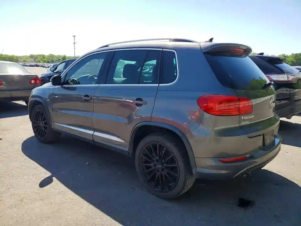 WVGAV7AX6GW084533 2016 VOLKSWAGEN TIGUAN-1