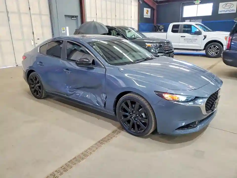 JM1BPBCM8S1775206 2025 MAZDA 3-3