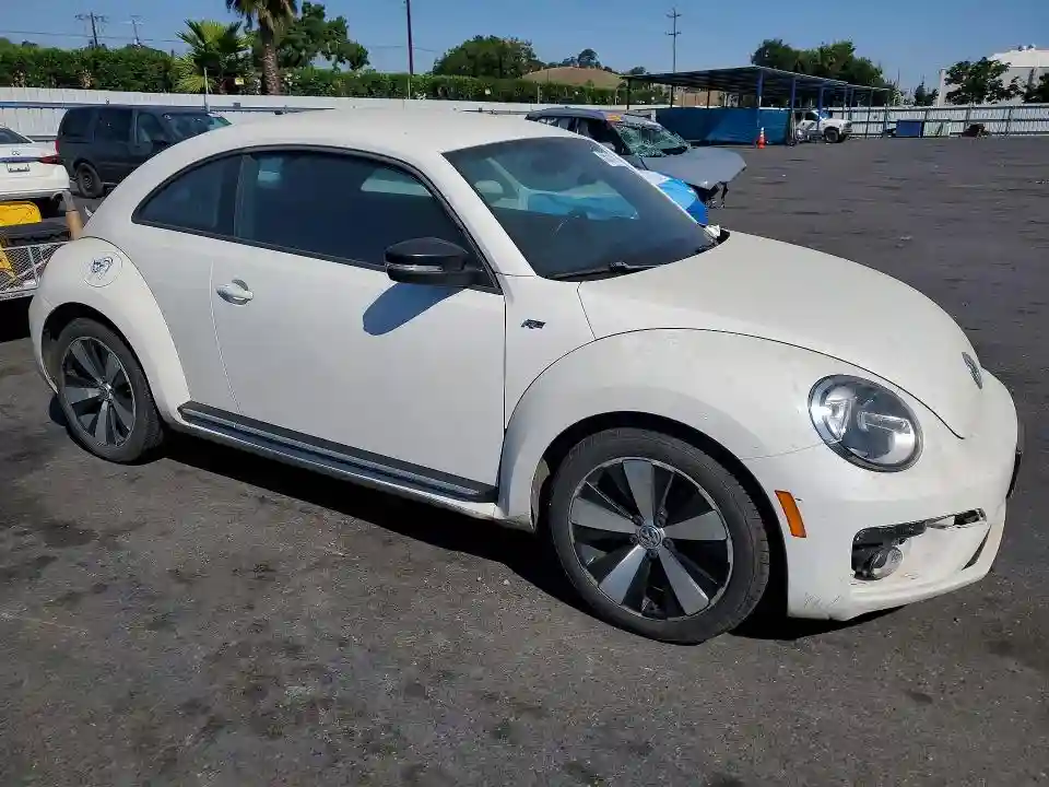3VWVS7AT7EM600789 2014 VOLKSWAGEN BEETLE TUR-3
