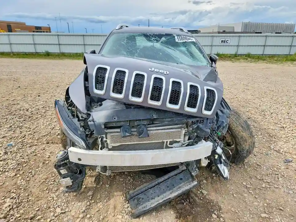 1C4PJMDX2JD571588 2018 JEEP CHEROKEE-4