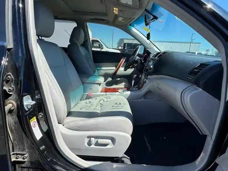 JTEDC3EH0D2015337 2013 TOYOTA HIGHLANDER-4