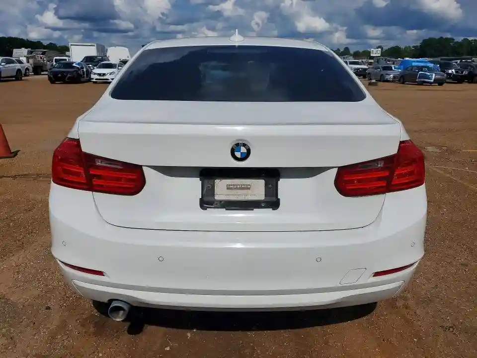 WBA3B1G51FNT07409 2015 BMW 3 SERIES-5