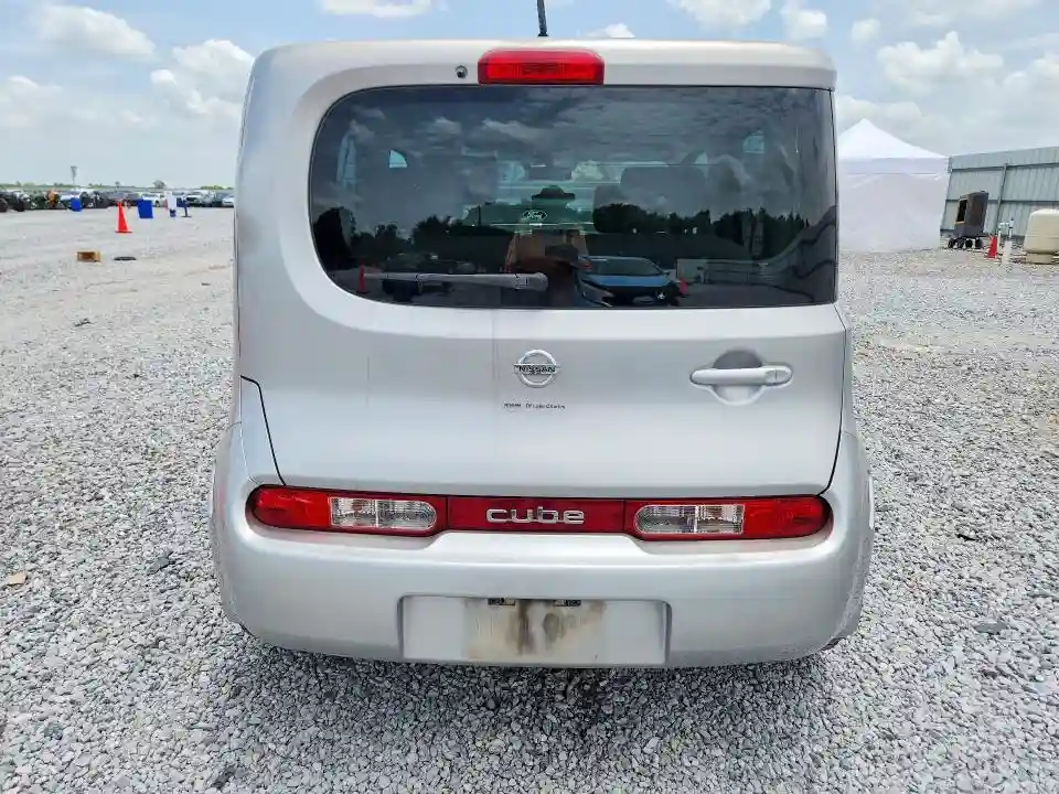 JN8AZ2KR9AT169827 2010 NISSAN CUBE-5