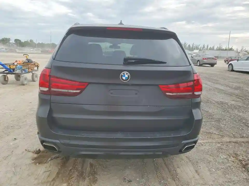 5UXKR0C50J0X83603 2018 BMW X5-5
