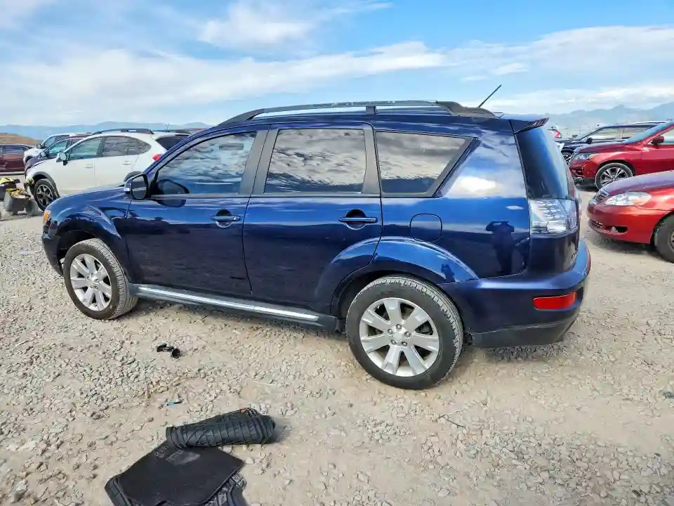 JA4JT3AW8DU020702 2013 MITSUBISHI OUTLANDER-1