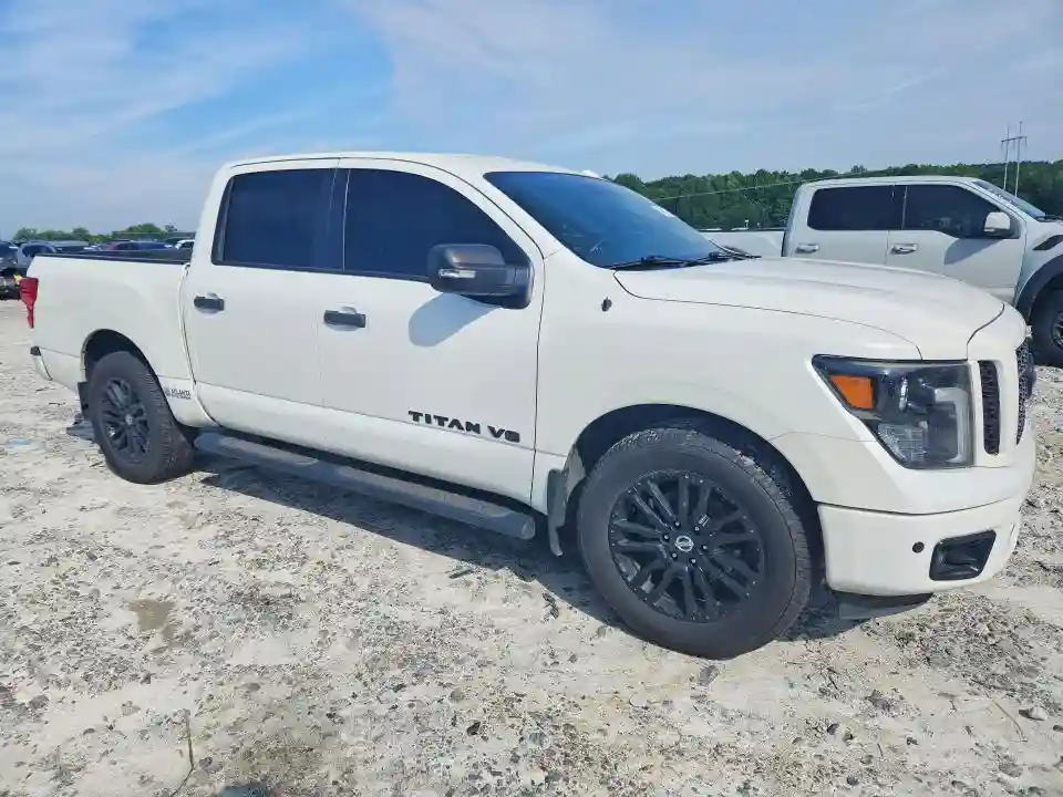 1N6AA1E6XJN538016 2018 NISSAN TITAN-3