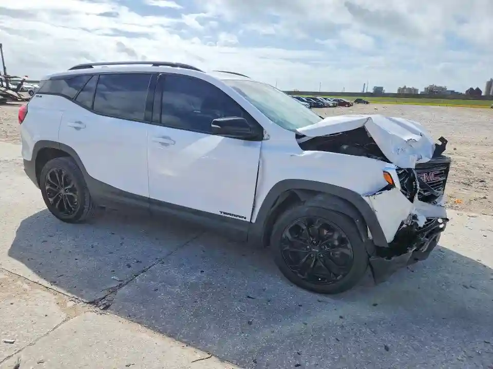 3GKALMEV8LL283945 2020 GMC TERRAIN-3