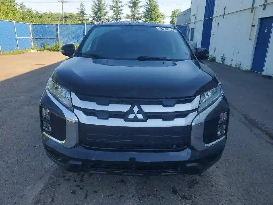 JA4AJVAW4PU604956 2023 MITSUBISHI OUTLANDER-4