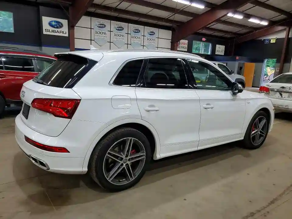 WA1A4AFY2J2213964 2018 AUDI SQ5-2