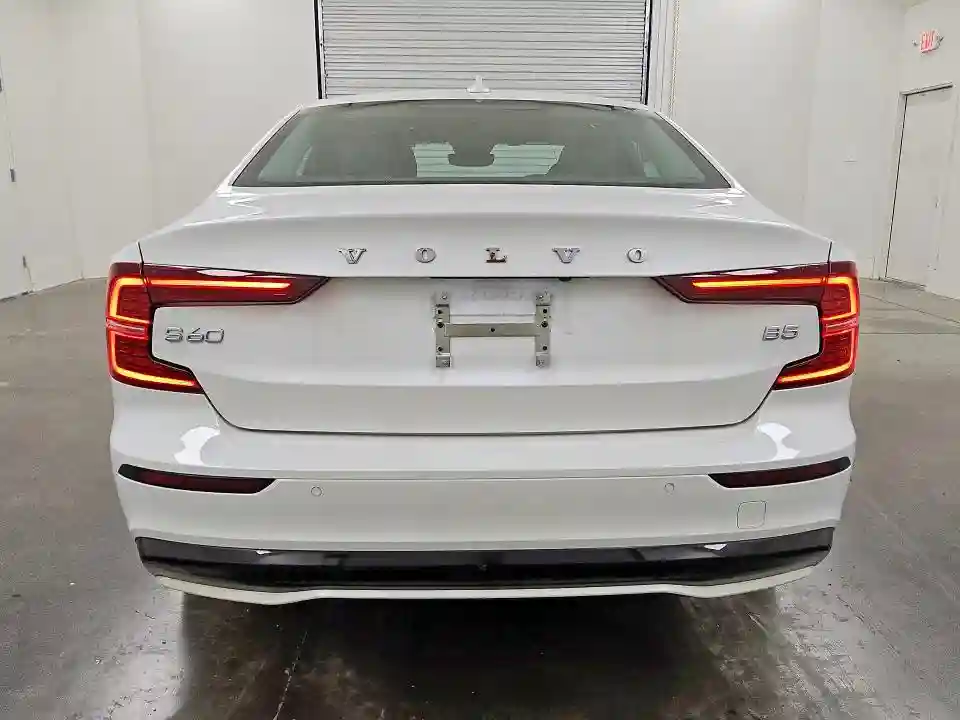 7JRL12FK2RG319002 2024 VOLVO S60-5