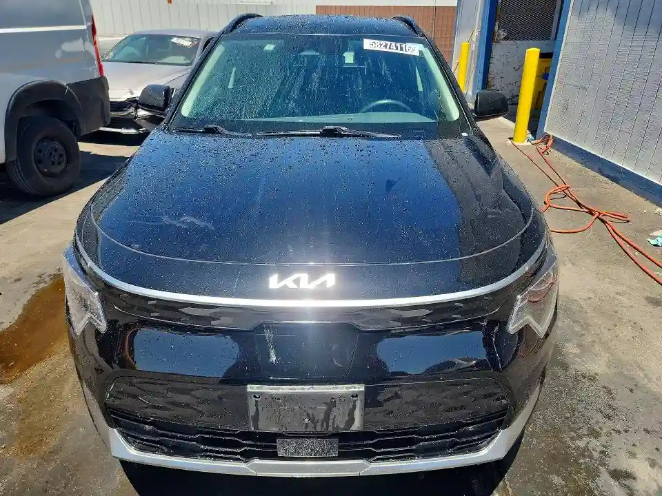 KNDCR3L14P5035937 2023 KIA NIRO WIND-4