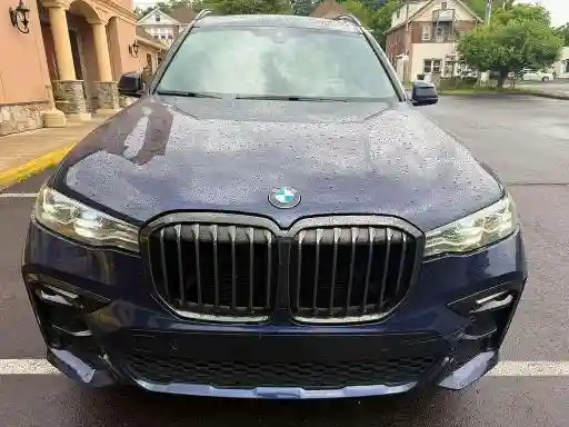 5UXCW2C04N9M02866 2022 BMW X7-4