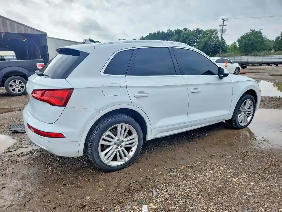WA1BNAFY7L2001663 2020 AUDI Q5-2
