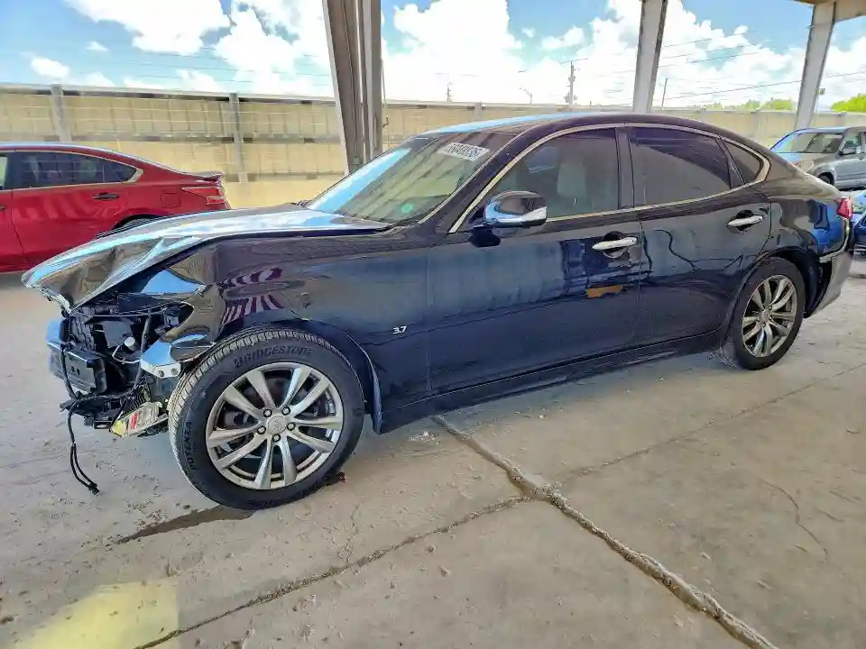 JN1BY1AP7GM220700 2016 INFINITI Q70-0