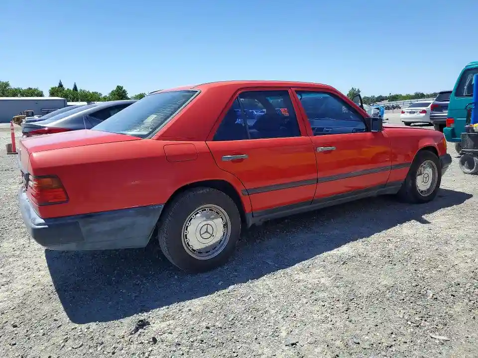WDBEA30D6KA886795 1989 MERCEDES-BENZ 300-CLASS-2