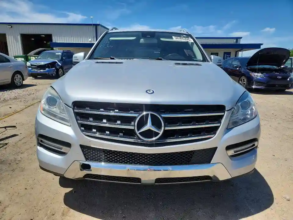 4JGDA5HB0CA009633 2012 MERCEDES-BENZ M-CLASS-4