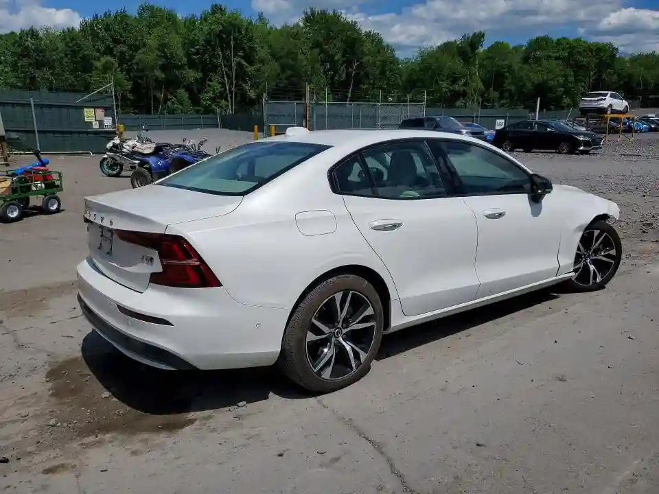 7JRL12TL3RG326554 2024 VOLVO S60-2