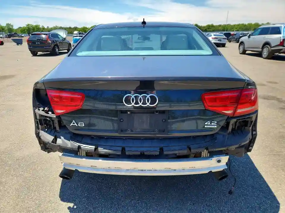 WAUAVAFD0CN037530 2012 AUDI A8-5