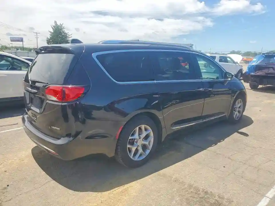 2C4RC1GG3KR731439 2019 CHRYSLER PACIFICA-2