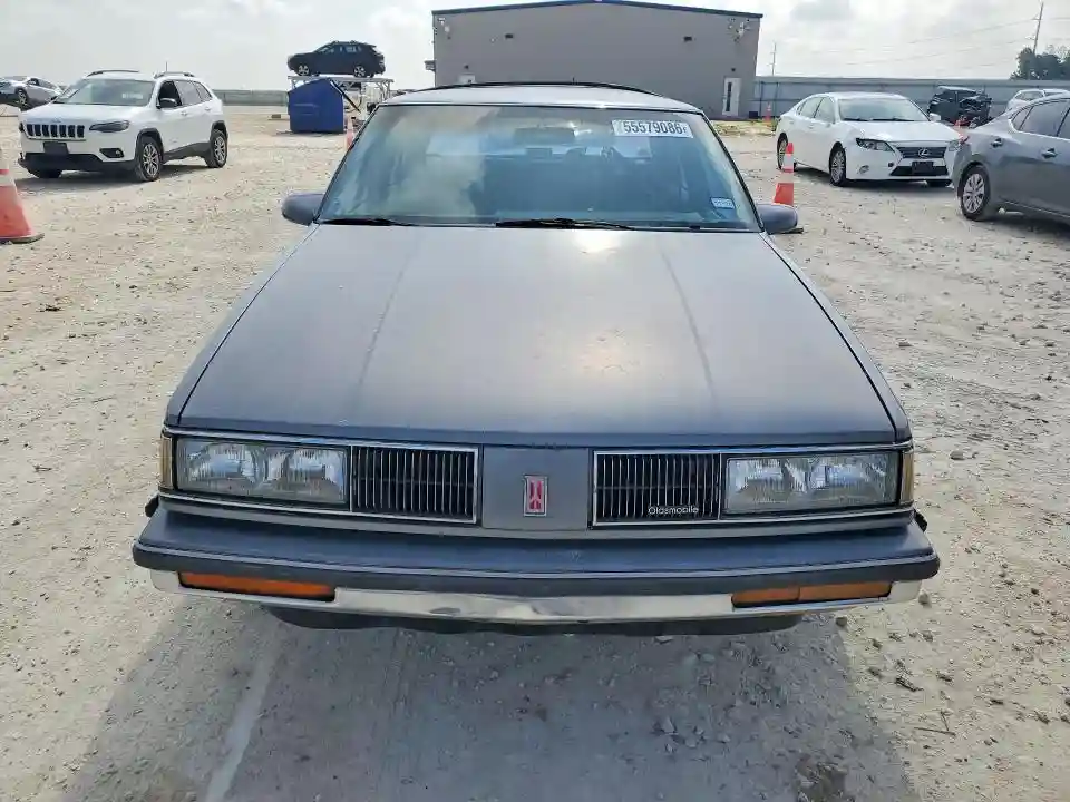 1G3HY54C3K1816436 1989 OLDSMOBILE 88-4